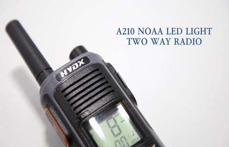 A210 UHF PMR446 NOAA 32 قناة محمولة LED ضوء راديو ثنائي الاتجاه